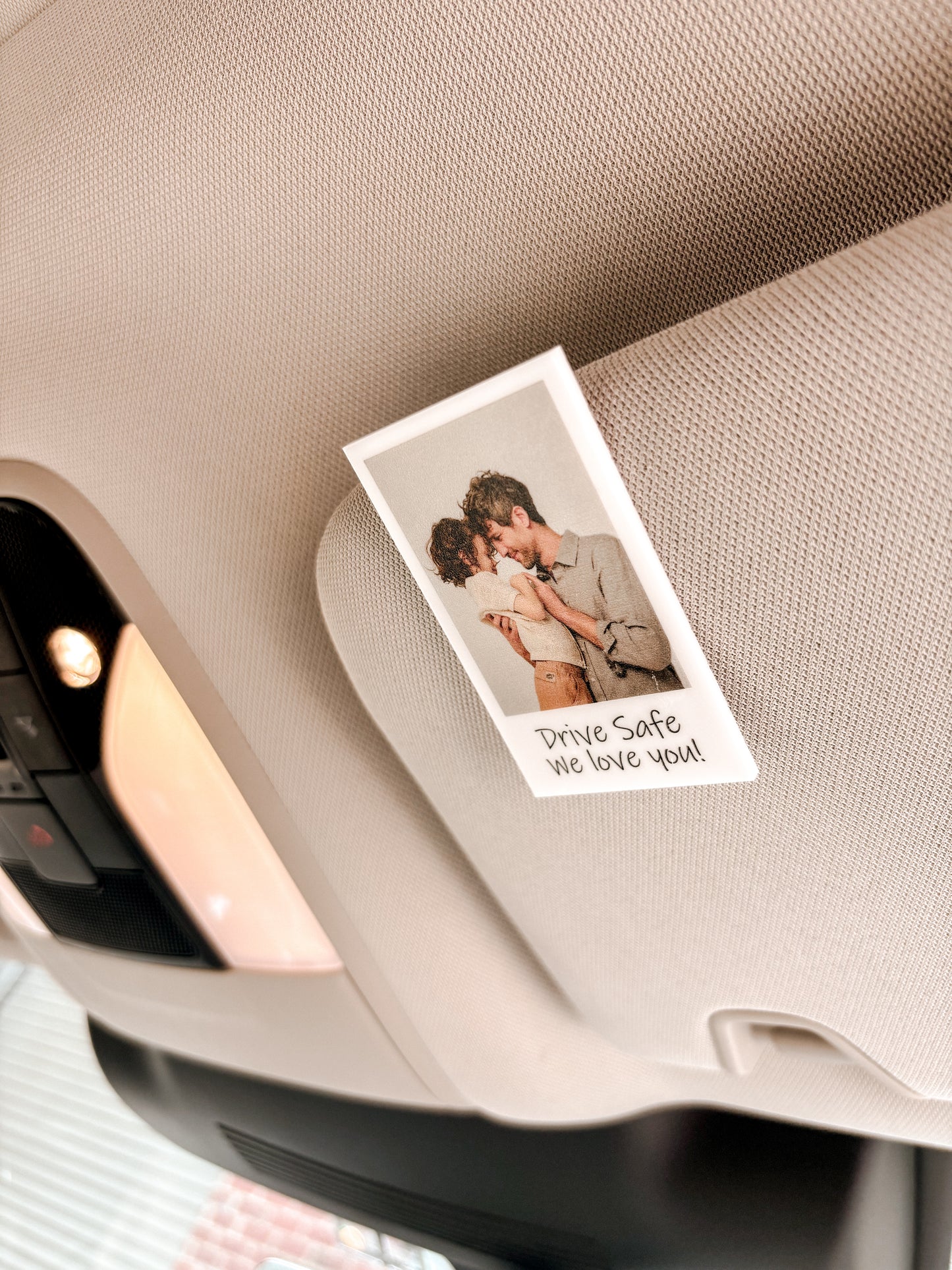 Picture Message Visor Clip